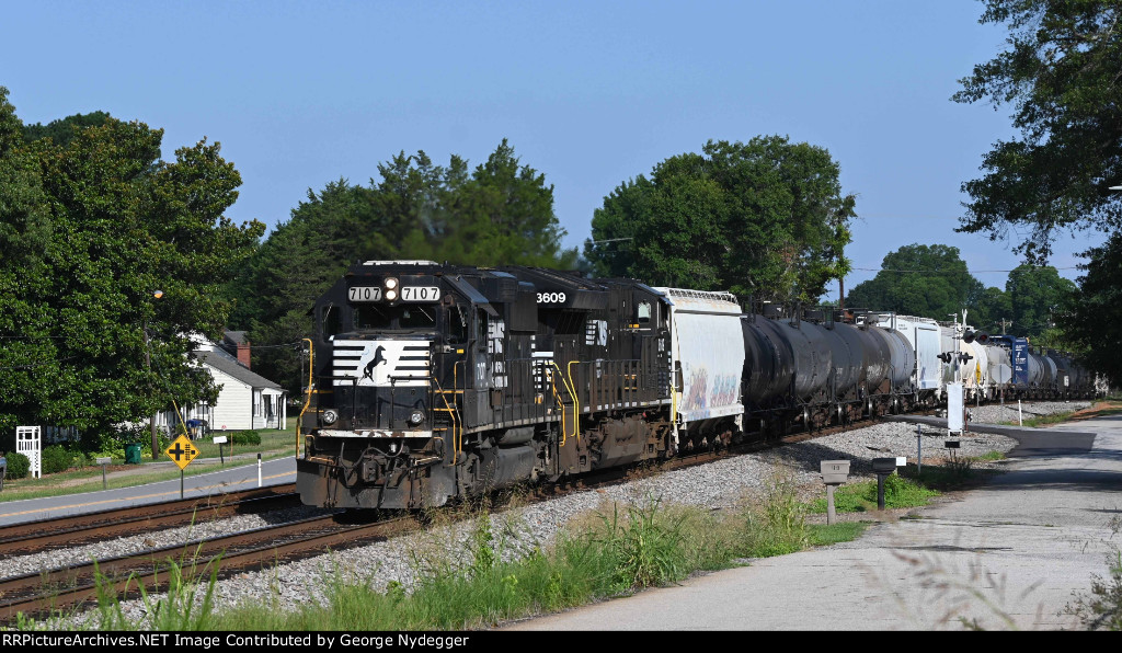 NS 7107